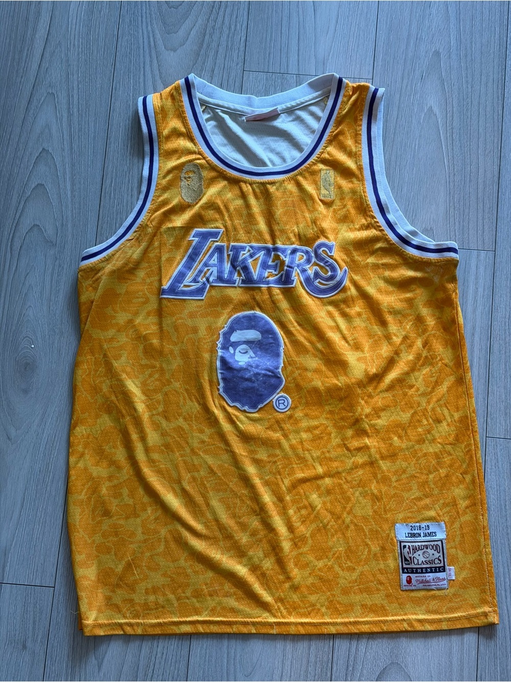 Yellow Lakers Basketball Jersey with Graphic Logo